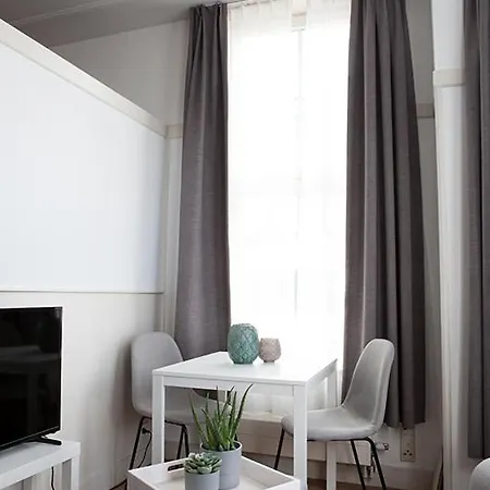 Four Star Apartments - Berkenbosch Blokstraat The Hague Room photo