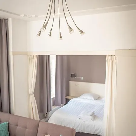 Four Star Apartments - Berkenbosch Blokstraat The Hague Room photo
