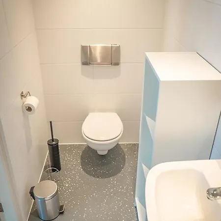Four Star Apartments - Berkenbosch Blokstraat The Hague Room photo