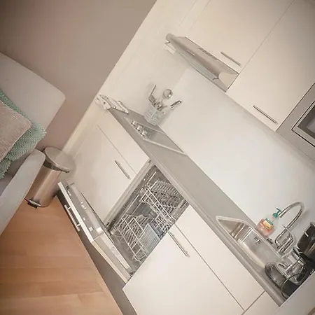 Four Star Apartments - Berkenbosch Blokstraat The Hague Room photo