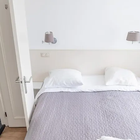 Four Star Apartments - Berkenbosch Blokstraat The Hague Room photo