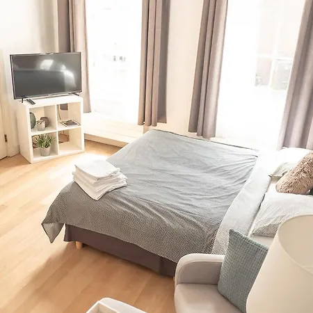 Four Star Apartments - Berkenbosch Blokstraat The Hague Room photo