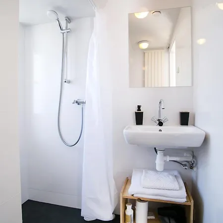 Four Star Apartments - Berkenbosch Blokstraat The Hague Room photo
