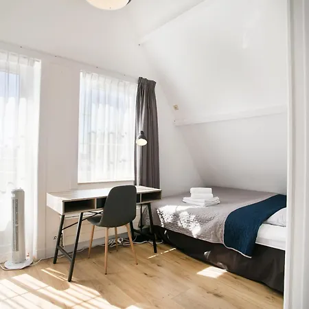 Four Star Apartments - Berkenbosch Blokstraat The Hague Room photo