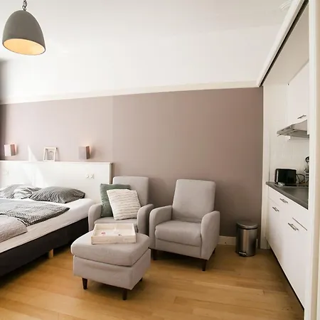 Four Star Apartments - Berkenbosch Blokstraat The Hague Room photo