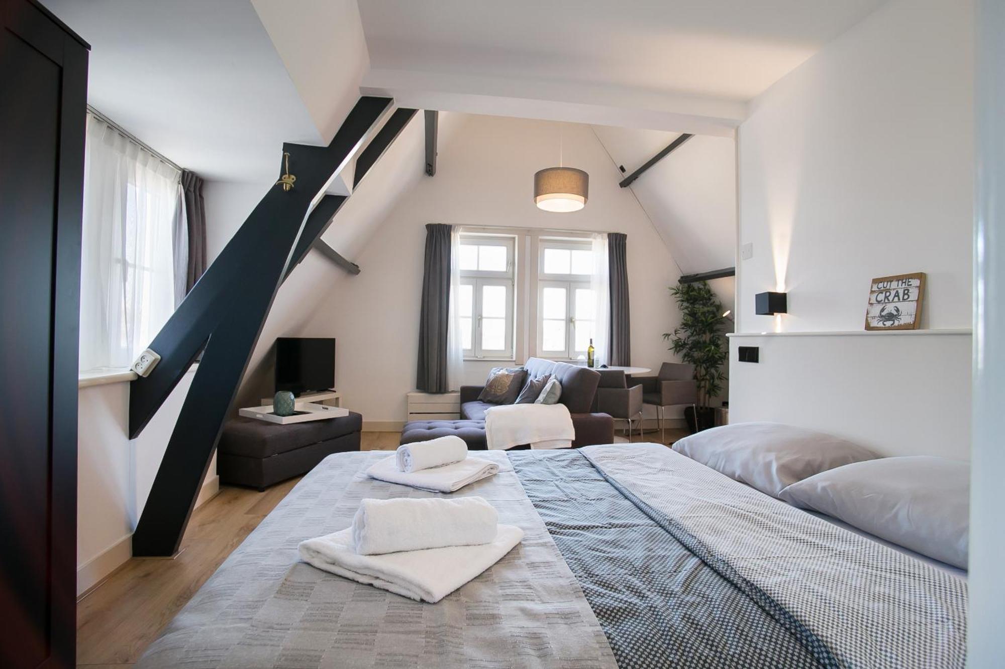Four Star - Berkenbosch Blokstraat * La Haye